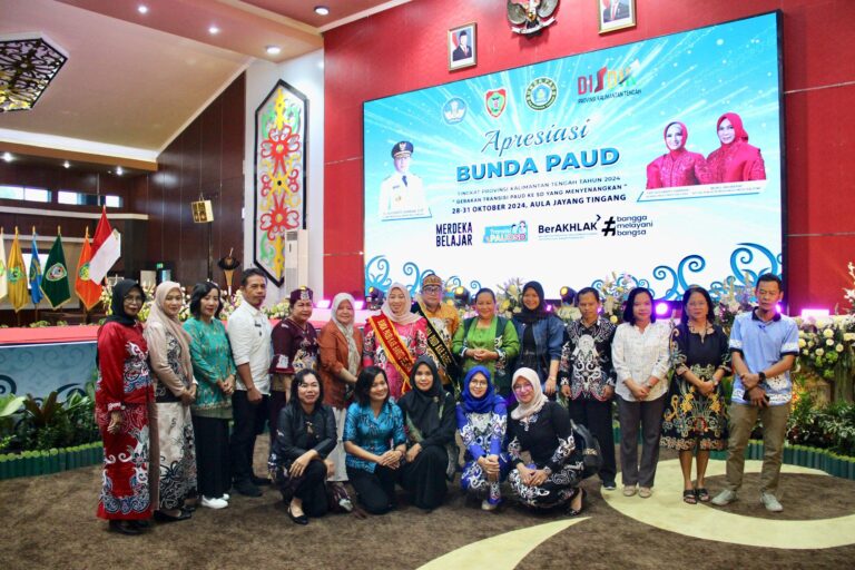 Camat Dusun Hilir Apresiasi Prestasi Bunda PAUD Kabupaten Barito Selatan di Ajang Apresiasi Bunda PAUD Tingkat Provinsi Kalimantan Tengah 2024