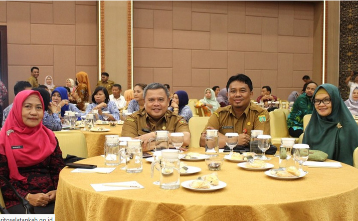 Asisten I Setda Barsel Hadiri Rakerda Program Bangga Kencana dan Penurunan Stunting